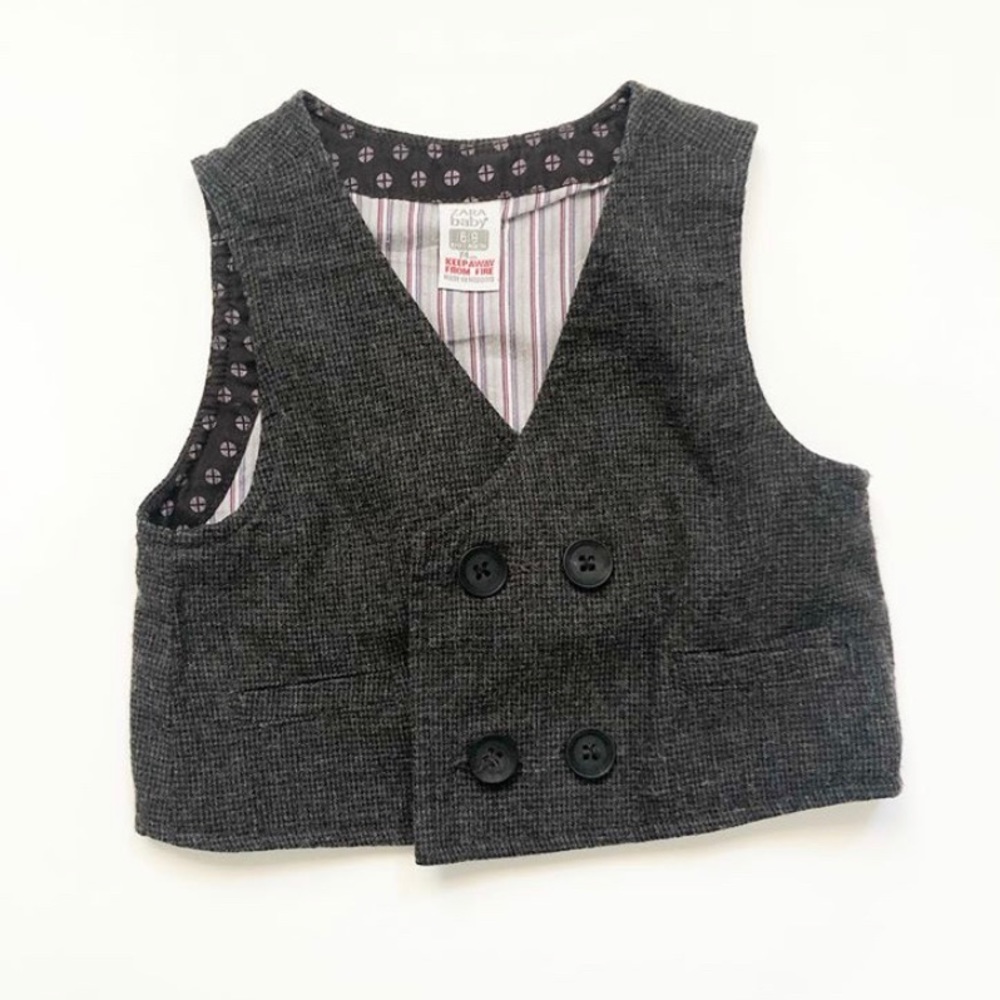 Zara suit vest 6-9 months